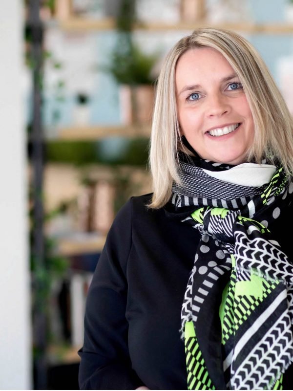 leanne-lorains-green-scarf1